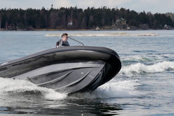 Northstar ORION 6 - Bateau semi-rigide hord bord