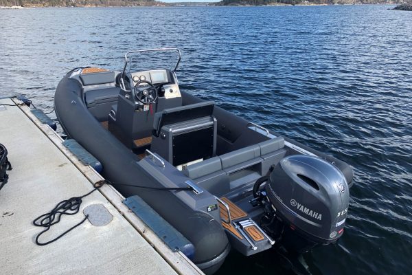 Northstar ORION 6 - Bateau semi-rigide hord bord