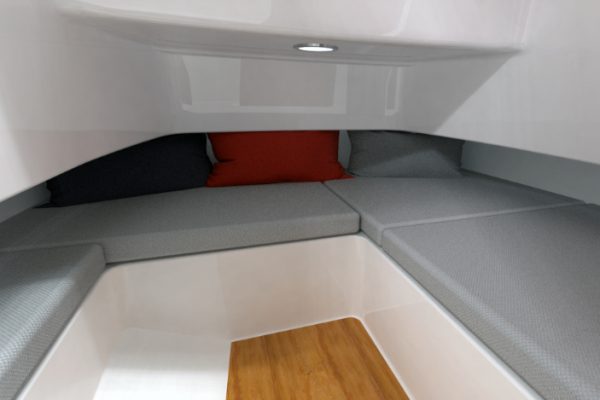 Rodman 790 Ventura CC - bateau moteur hors-bord