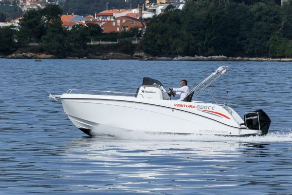 Rodman 690 Ventura CC - bateau moteur hors-bord