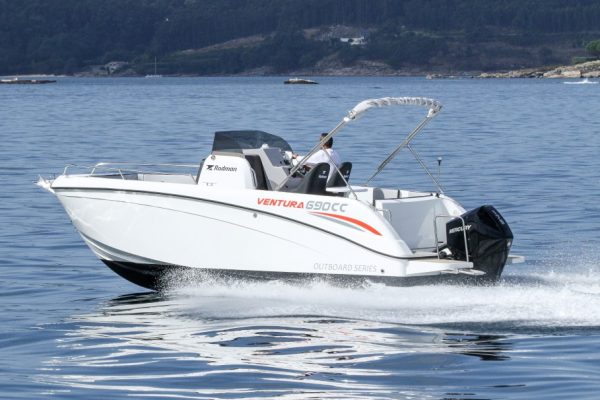 Rodman 690 Ventura CC - bateau moteur hors-bord