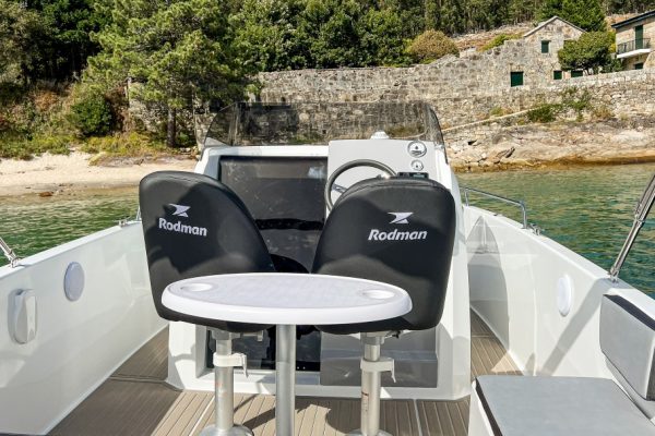 Rodman 690 Ventura CC - bateau moteur hors-bord