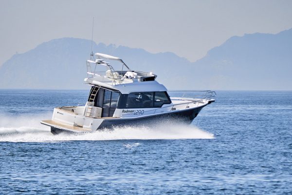 Rodman 1290 Evolution- Bateau de pêche et de croisière
