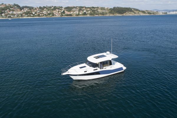 RODMAN 1090 Evolution - Bateau moteur pêche et plaisance