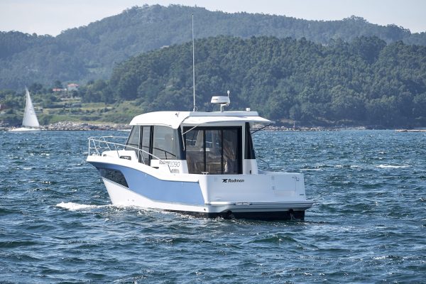 RODMAN 1090 Evolution - Bateau moteur pêche et plaisance