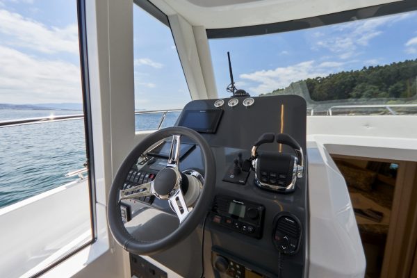 RODMAN 1090 Evolution - Bateau moteur pêche et plaisance
