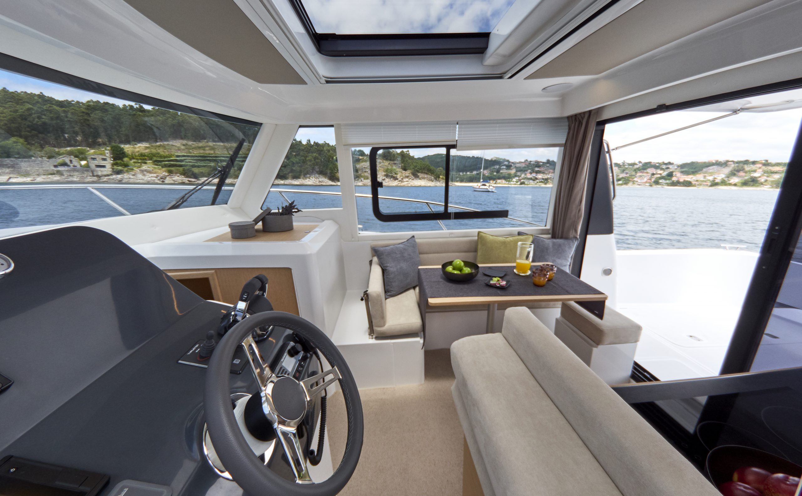 RODMAN 1090 Evolution - Bateau moteur pêche et plaisance