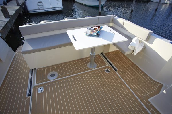 RODMAN 890 Ventura - Bateau moteur pêche et plaisance