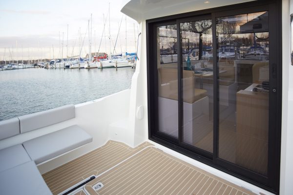 RODMAN 890 Ventura - Bateau moteur pêche et plaisance