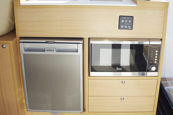 RODMAN 890 Ventura - Bateau moteur pêche et plaisance