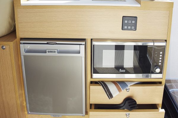 RODMAN 890 Ventura - Bateau moteur pêche et plaisance