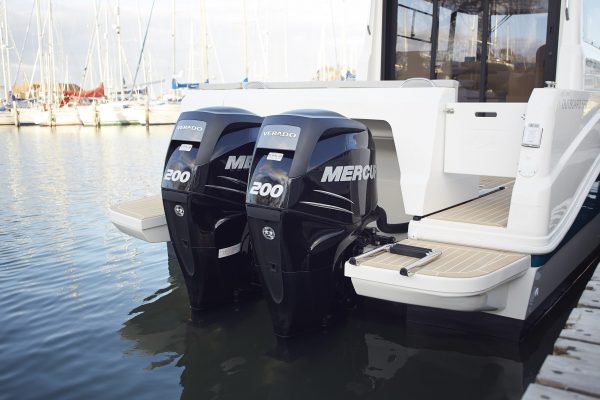 RODMAN 890 Ventura - Bateau moteur pêche et plaisance