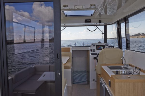 RODMAN 890 Ventura - Bateau moteur pêche et plaisance