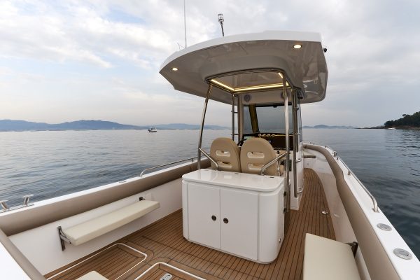 RODMAN 33 Offshore - bateau de pêche sportif et plaisance