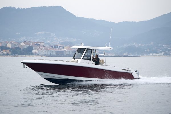 RODMAN 33 Offshore - bateau de pêche sportif et plaisance