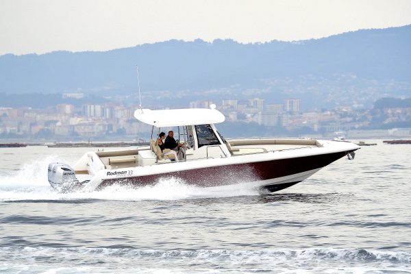 RODMAN 33 Offshore - bateau de pêche sportif et plaisance