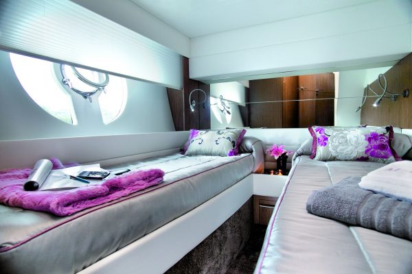 RODMAN Muse 50 - vedette avec Flybridge