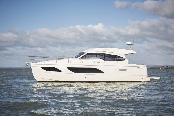 RODMAN Spirit 42 - bateau moteur pêche et plaisance