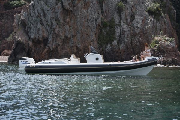 NUOVA JOLLY PRINCE 30 - Bateau semi rigide de luxe avec moteur hors-bord