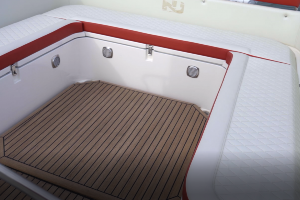 NUOVA JOLLY PRINCE 38 CC - Semi rigide de luxe avec moteur hors-bord