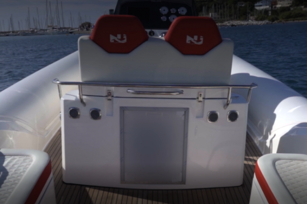 NUOVA JOLLY PRINCE 38 CC - Semi rigide de luxe avec moteur hors-bord