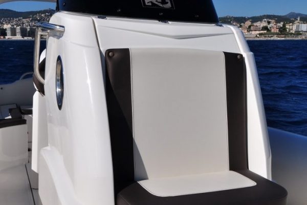 NUOVA JOLLY Prince 27 - Semi rigide haut de gamme avec moteur hors-bord