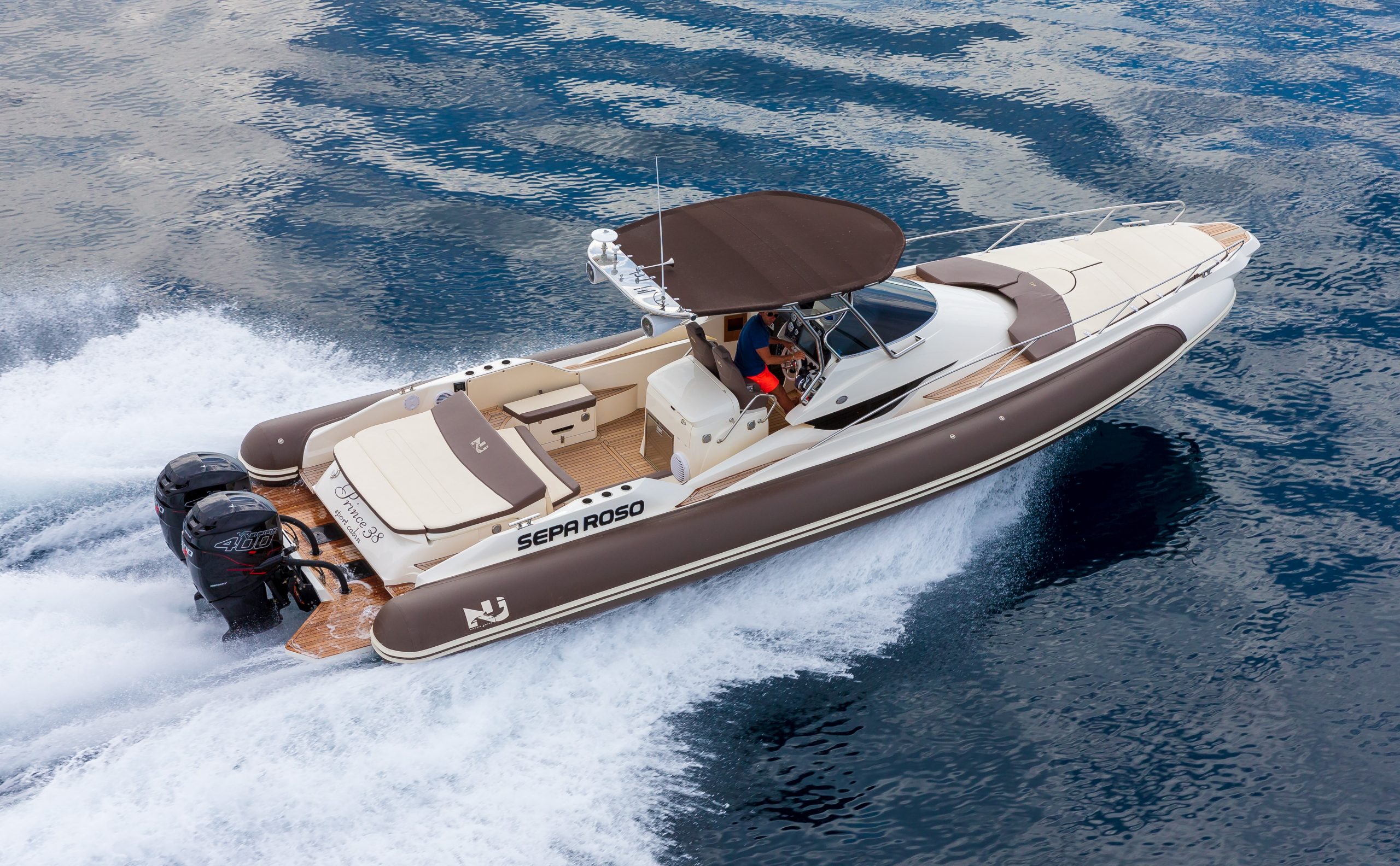 NUOVA JOLLY PRINCE 38 Sport Cabin - Semi rigide de luxe habitable et moteur hors-bord