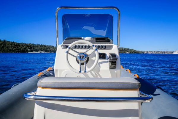 NUOVA JOLLY Prince 22 - Semi rigide haut de gamme avec moteur hors-bord