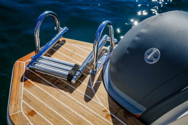 NUOVA JOLLY Prince 22 - Semi rigide haut de gamme avec moteur hors-bord