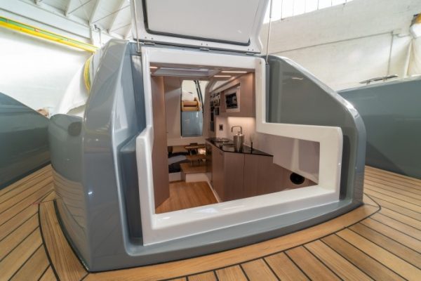 NUOVA JOLLY PRINCE 50 - Bateau semi rigide de luxe avec moteur hors-bord