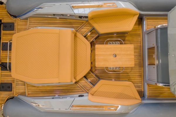 NUOVA JOLLY PRINCE 50 - Bateau semi rigide de luxe avec moteur hors-bord