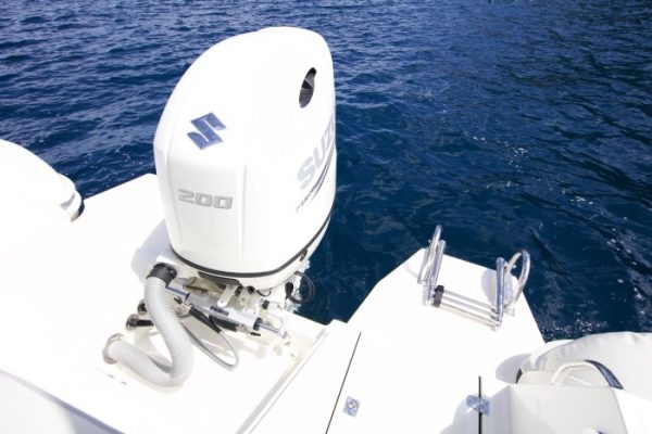 NUOVA JOLLY NJ 700 XL - Bateau semi rigide de luxe avec moteur hors-bord