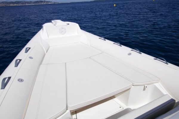 NUOVA JOLLY NJ 700 XL - Bateau semi rigide de luxe avec moteur hors-bord