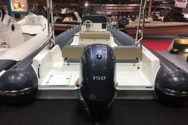 NUOVA JOLLY NJ 700 - Semi rigide habitable haut de gamme avec moteur hors-bord