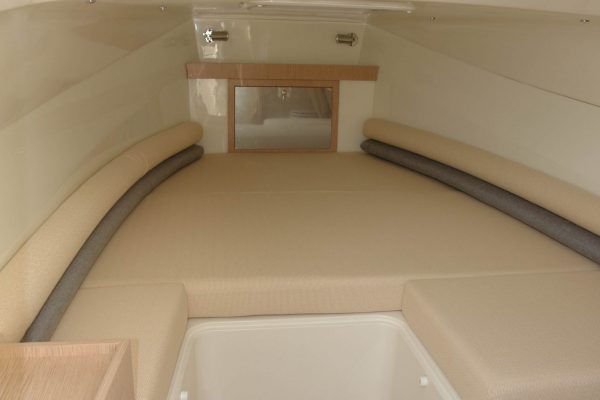 NUOVA JOLLY Prince 24 Cabin - Semi rigide habitable haut de gamme avec moteur hors-bord