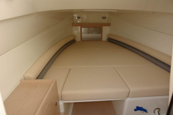 NUOVA JOLLY Prince 24 Cabin - Semi rigide habitable haut de gamme avec moteur hors-bord