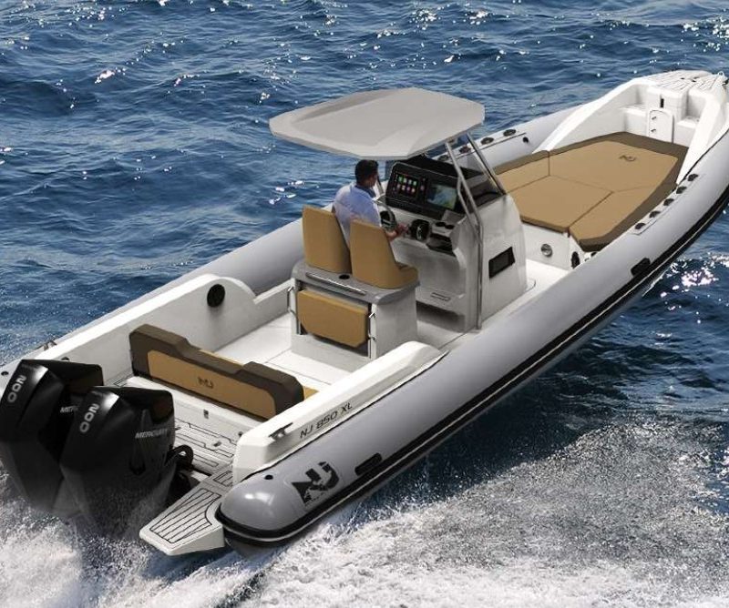 Nuova Jolly NJ 850 XL - bateau semi-rigide de luxe à moteurs hors-bord