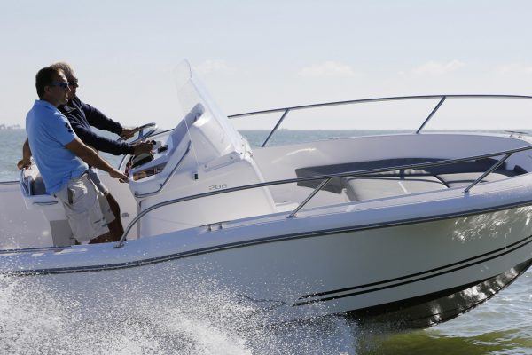 White Shark 210 CC Origin - Bateau moteur hors-bord