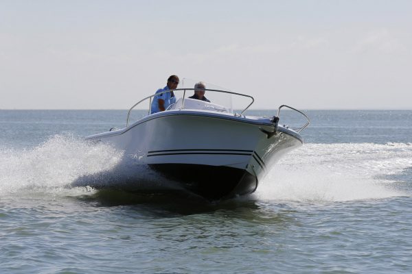 White Shark 210 CC Origin - Bateau moteur hors-bord